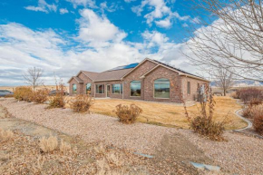 Hansel Country Home On 11 Acres Next To Blm Land!